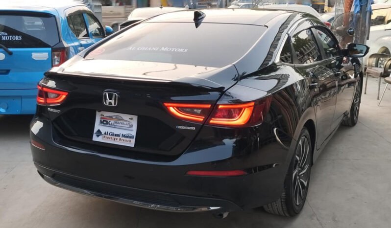 
2018 Honda Insight Hybrid EX full									