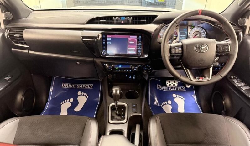 
2022 TOYOTA REVO GR-S 2.8 full									