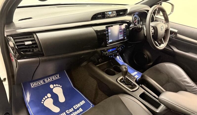 
2022 TOYOTA REVO GR-S 2.8 full									