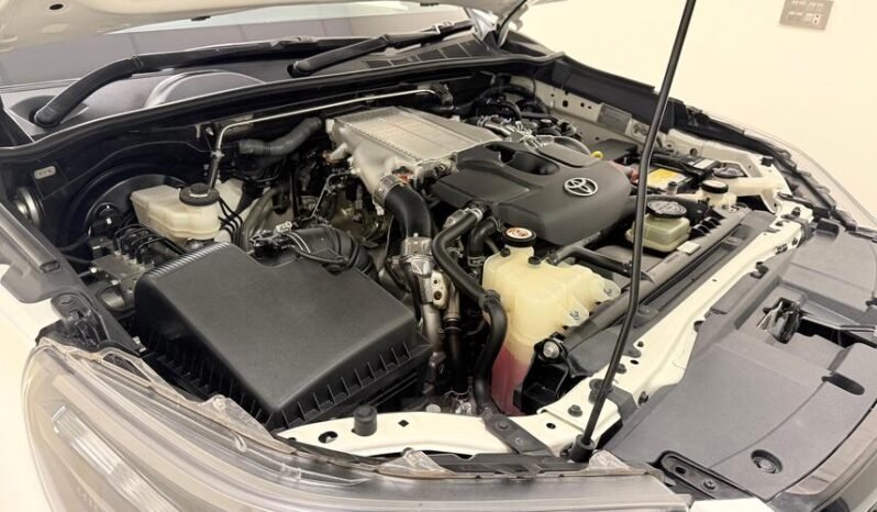 
2022 TOYOTA REVO GR-S 2.8 full									