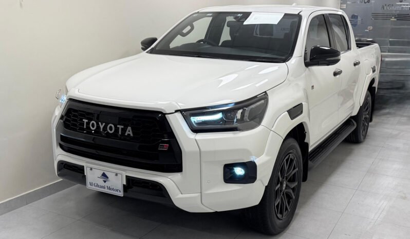 
2022 TOYOTA REVO GR-S 2.8 full									