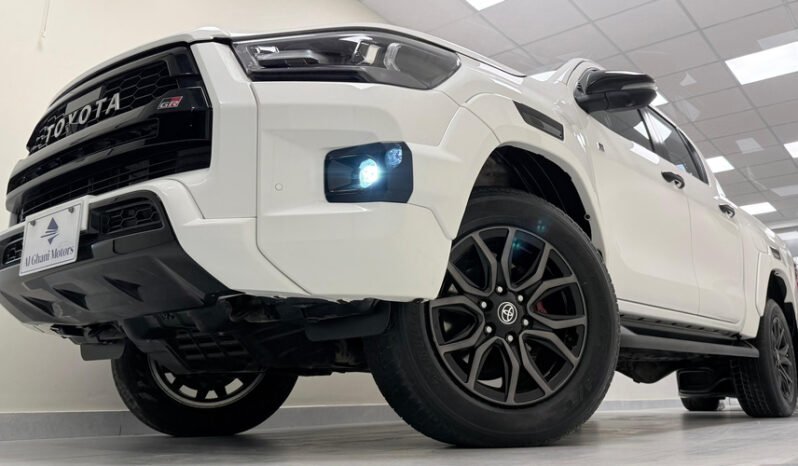 
2022 TOYOTA REVO GR-S 2.8 full									