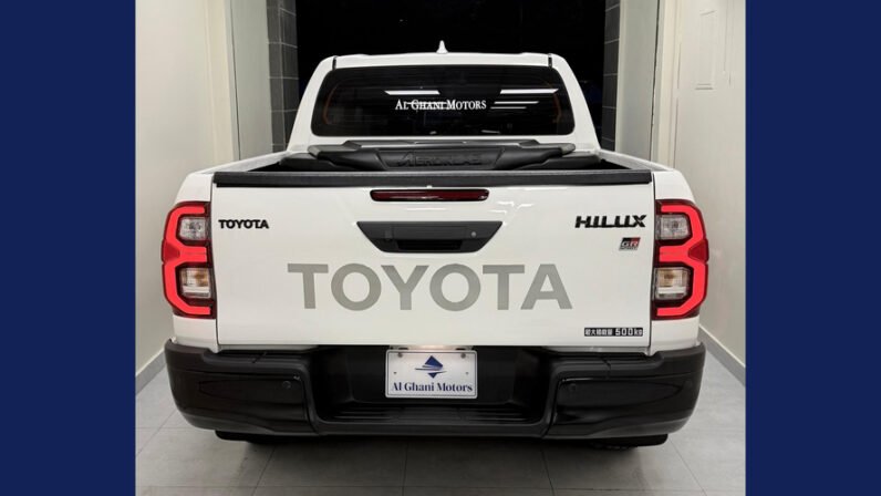 
2022 TOYOTA REVO GR-S 2.8 full									