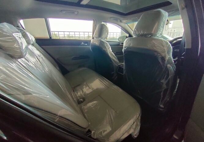 
2022 KIA SPORTAGE AWD full									