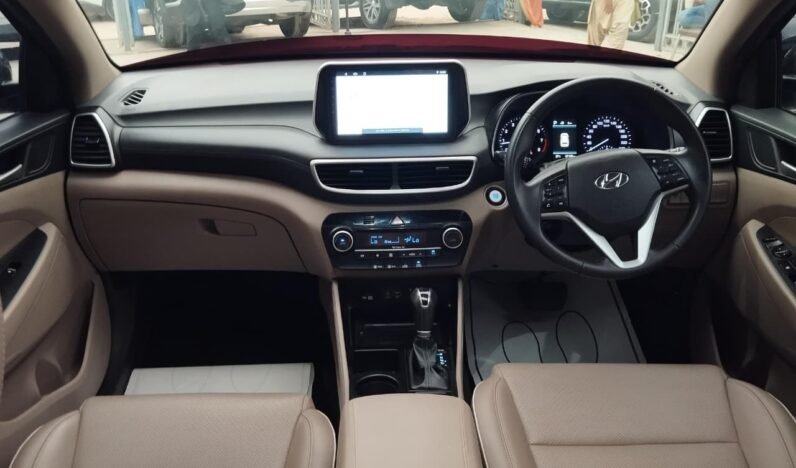 
2021 HYUNDAI TUCSON 2.0 AWD full									