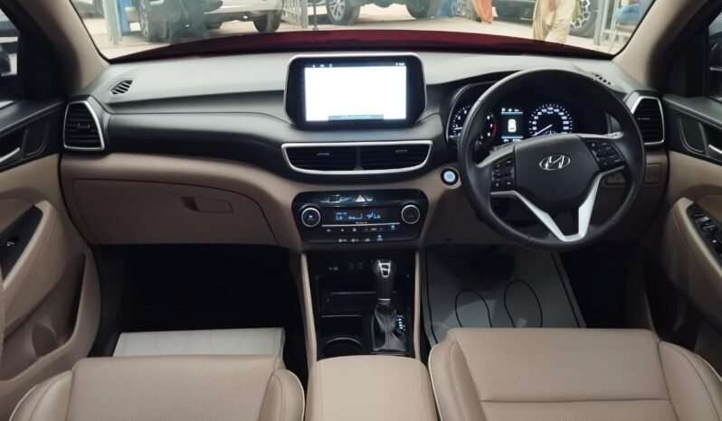 
2021 HYUNDAI TUCSON 2.0 AWD full									