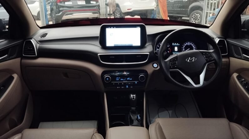 
2021 HYUNDAI TUCSON 2.0 AWD full									
