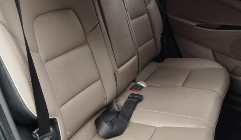 
2021 HYUNDAI TUCSON 2.0 AWD full									