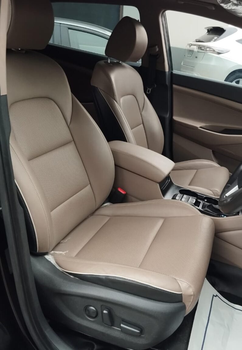 
2021 HYUNDAI TUCSON 2.0 AWD full									