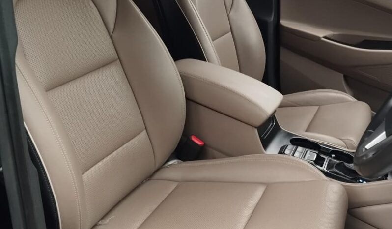 
2021 HYUNDAI TUCSON 2.0 AWD full									