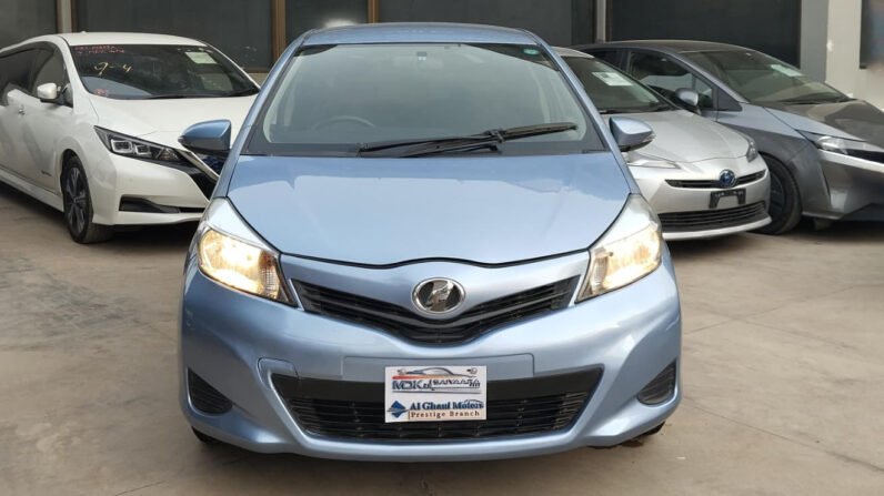 
2013 TOYOTA VITZ full									