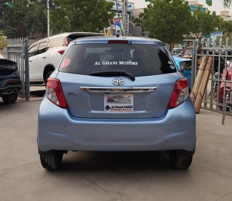 
2013 TOYOTA VITZ full									