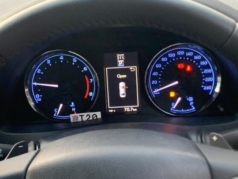 
2025 TOYOTA COROLLA ALTIS GRANDE 1.8 (X) full									