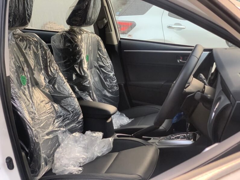 
2025 TOYOTA COROLLA ALTIS GRANDE 1.8 (X) full									