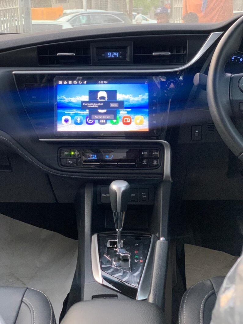 
2025 TOYOTA COROLLA ALTIS GRANDE 1.8 (X) full									