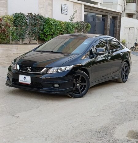 
								2015 Honda Civic Oriel 1.8 i-VTEC CVT full									