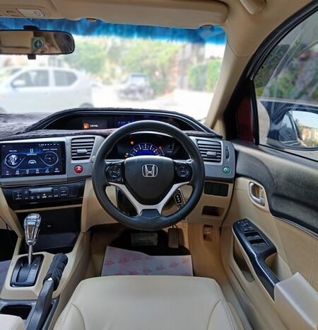 
								2015 Honda Civic Oriel 1.8 i-VTEC CVT full									