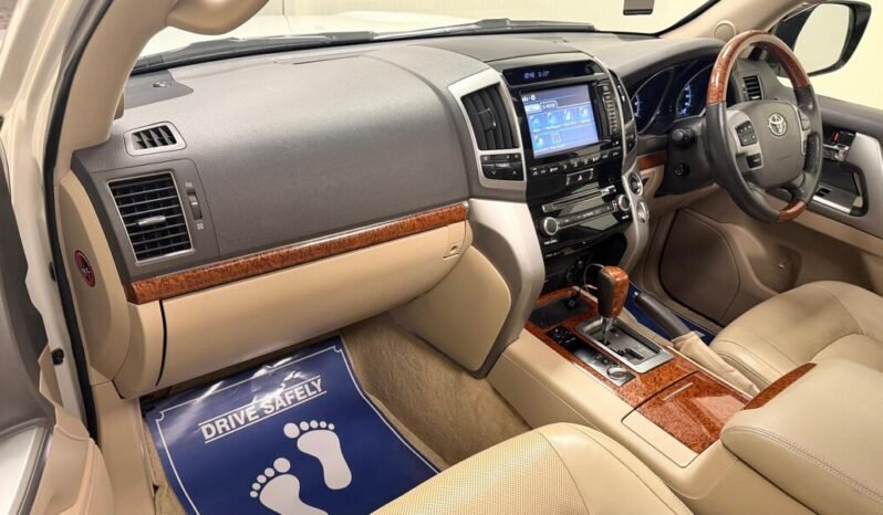 
								2012 TOYOTA LAND CRUISER AXG 4.6L V8 full									