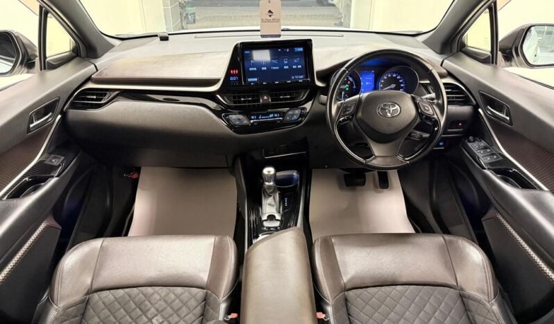 
								2018 TOYOTA C-HR (G LED) 1.8 HYBRID full									