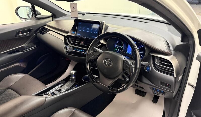 
								2018 TOYOTA C-HR (G LED) 1.8 HYBRID full									