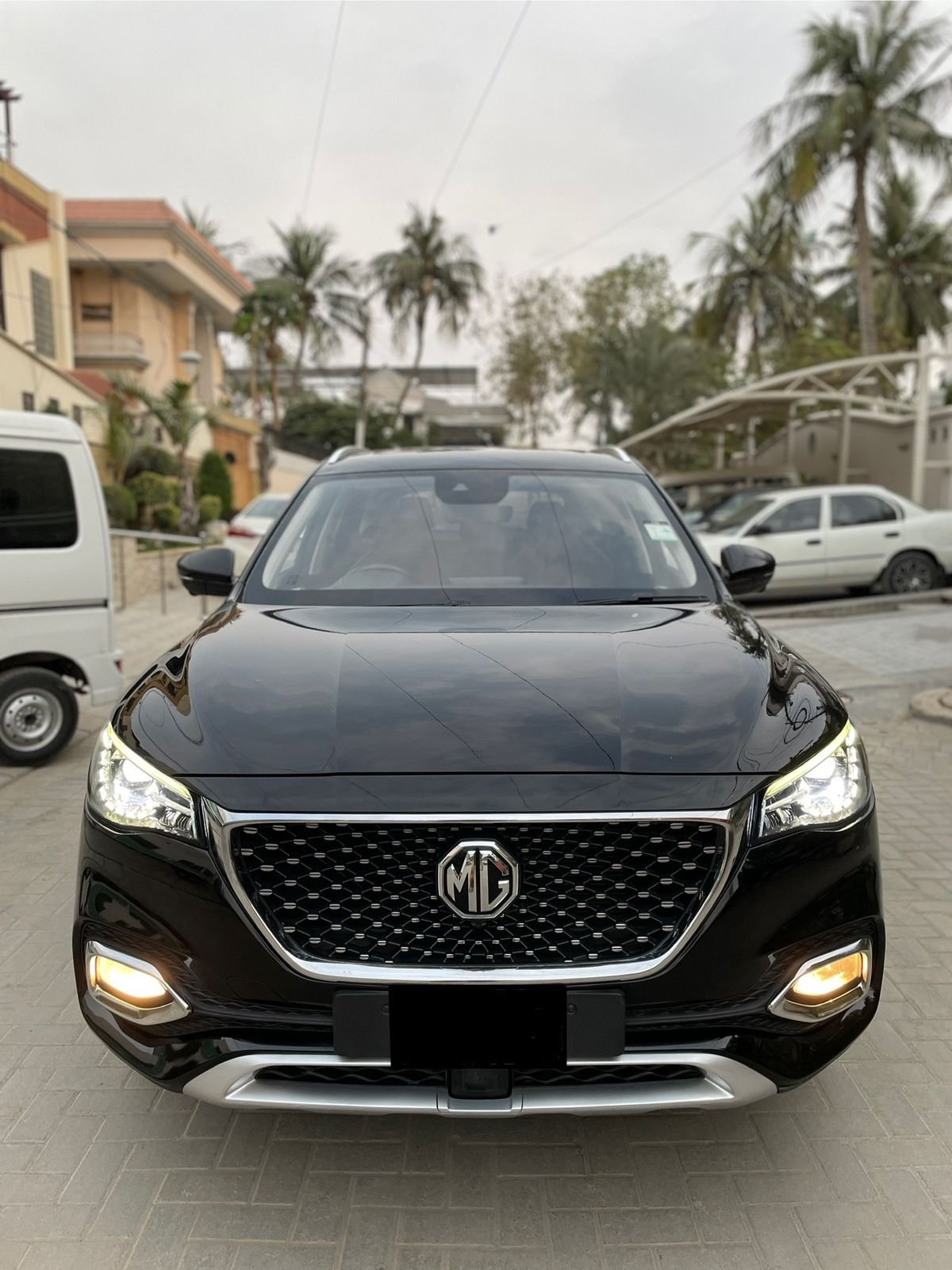 2021 MG HS 1.5 TURBO – TROPHY EDITION