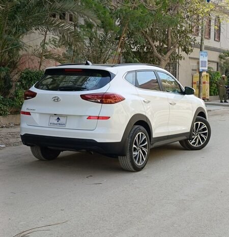 
								2023 HYUNDAI TUCSON 2.0 AWD full									