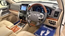 
										2012 TOYOTA LAND CRUISER AXG 4.6L V8 full									