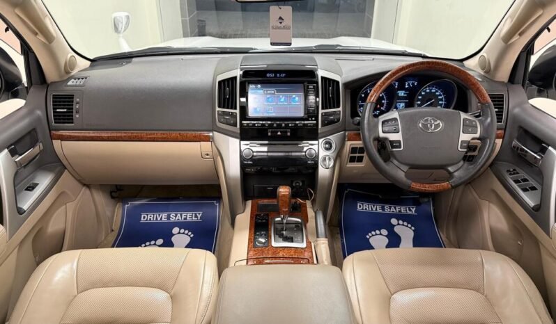 
								2012 TOYOTA LAND CRUISER AXG 4.6L V8 full									