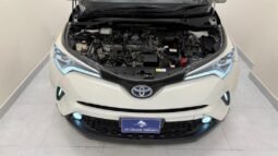 
										2018 TOYOTA C-HR (G LED) 1.8 HYBRID full									