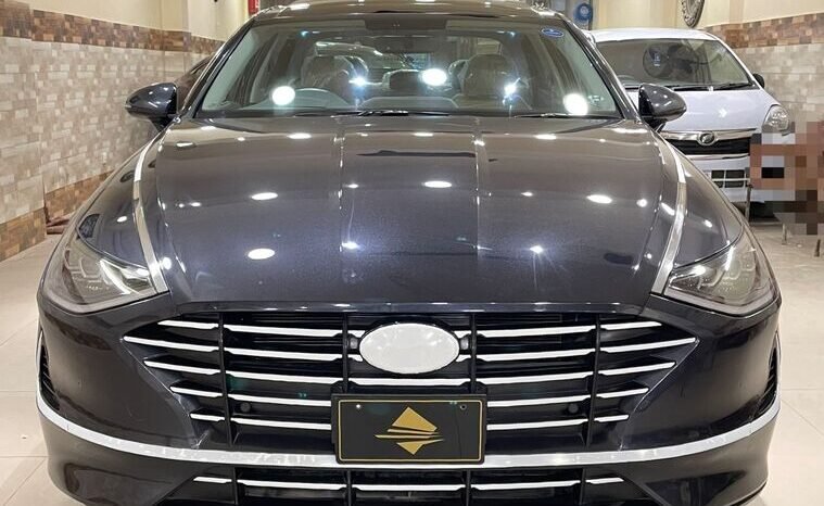 
								2022 Hyundai Sonata 2.5 full									