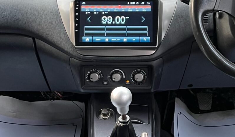 
								2005 Mitsubishi Lancer Evolution 7 full									