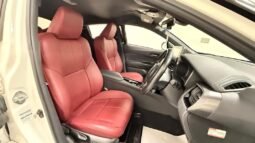 
										2019 TOYOTA C-HR ( S-GR sport) 1.8 HYBRID full									