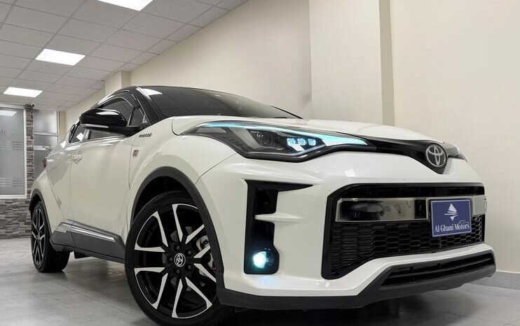 
								2019 TOYOTA C-HR ( S-GR sport) 1.8 HYBRID full									