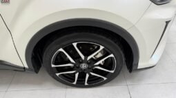 
										2019 TOYOTA C-HR ( S-GR sport) 1.8 HYBRID full									