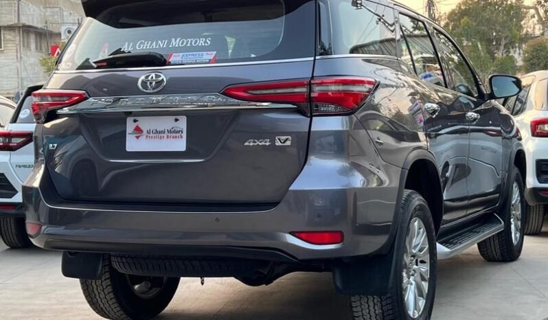 
								2023 TOYOTA FORTUNER V 2.7 PETROL full									