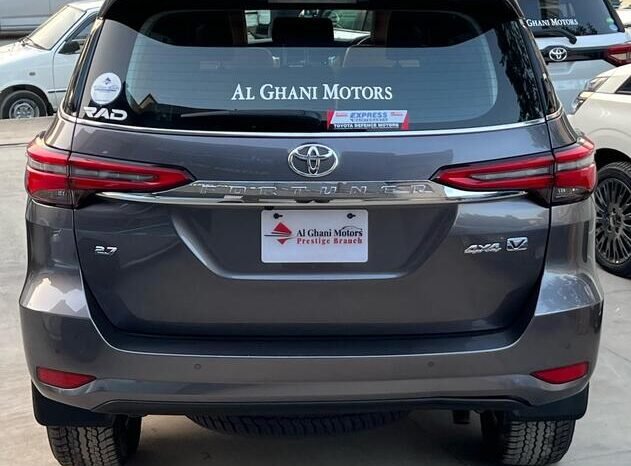 
								2023 TOYOTA FORTUNER V 2.7 PETROL full									