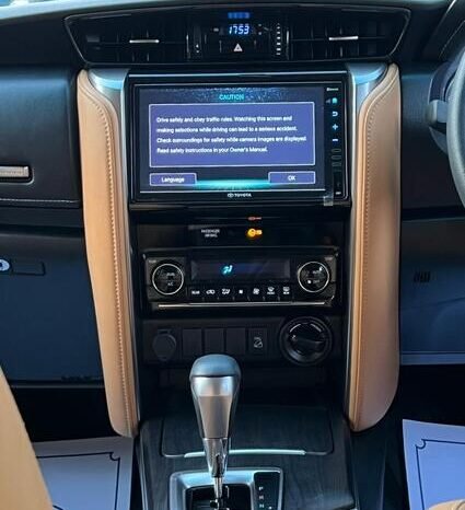 
								2023 TOYOTA FORTUNER V 2.7 PETROL full									