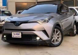 
										2018 TOYOTA C-HR (G LED) 1.8 HYBRID full									