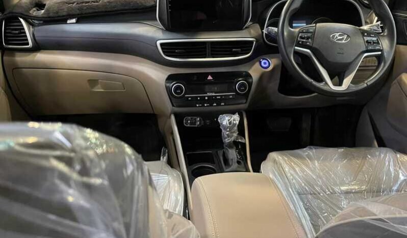 
								2022 HYUNDAI TUCSON 2.0 AWD full									