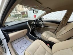 
										2022 TOYOTA YARIS GLI 1.3 CVT-i full									