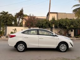 
										2022 TOYOTA YARIS GLI 1.3 CVT-i full									