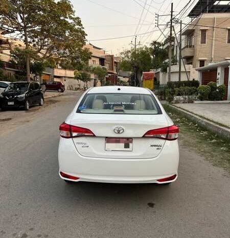 
								2022 TOYOTA YARIS GLI 1.3 CVT-i full									