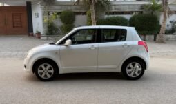
										2013 SUZUKI SWIFT 1.3 DLX full									