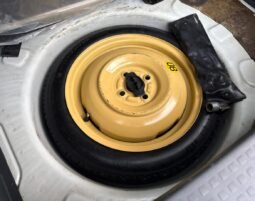 
										2013 SUZUKI SWIFT 1.3 DLX full									