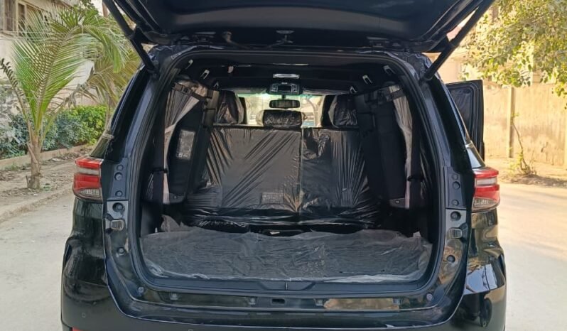 
								2023 TOYOTA FORTUNER LEGENDER 2.8 Σ4 full									