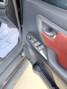 
										2023 TOYOTA FORTUNER LEGENDER 2.8 Σ4 full									