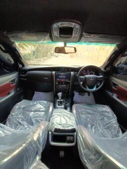 
										2023 TOYOTA FORTUNER LEGENDER 2.8 Σ4 full									