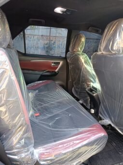 
										2023 TOYOTA FORTUNER LEGENDER 2.8 Σ4 full									