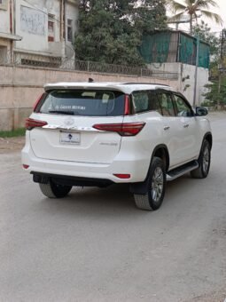 
										2022 TOYOTA FORTUNER SIGMA 2.8 full									