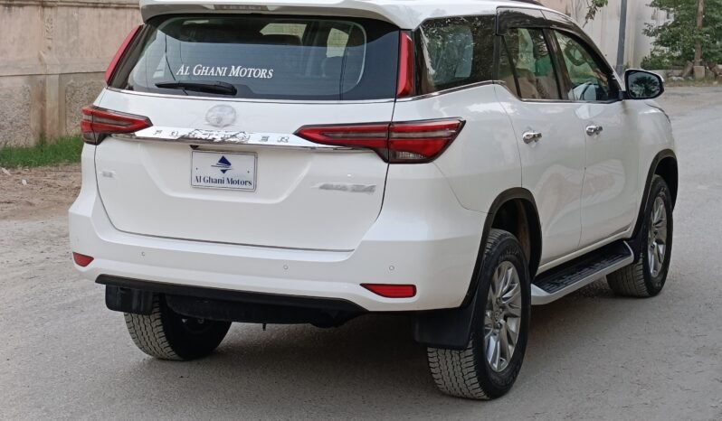 
								2022 TOYOTA FORTUNER SIGMA 2.8 full									